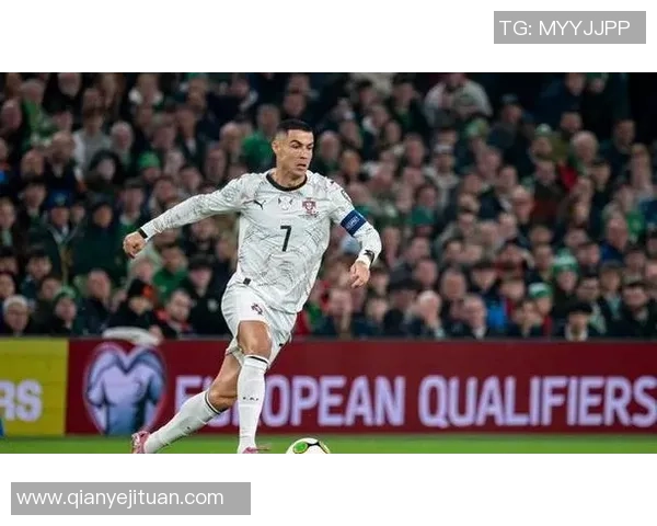 足球明星们的演技究竟如何 从绿茵场到银幕上的表现分析